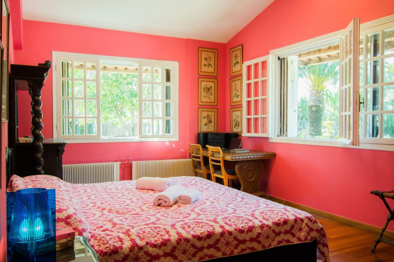 Country Villa Peloponnese With Tennis Court And Pool Zevgolateíon Exteriér fotografie